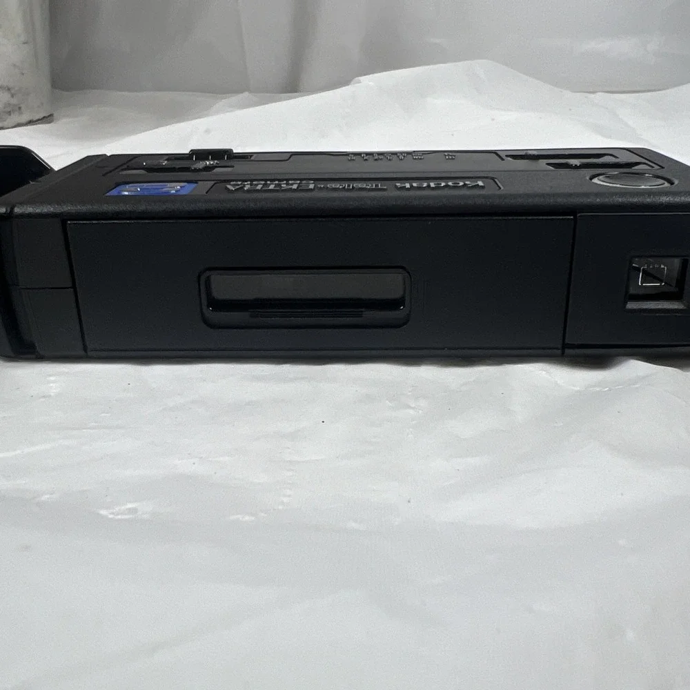 Kodak Tele-Ektra 2 Instamatic 110 Film Camera‎ Untested. With Swing Cover